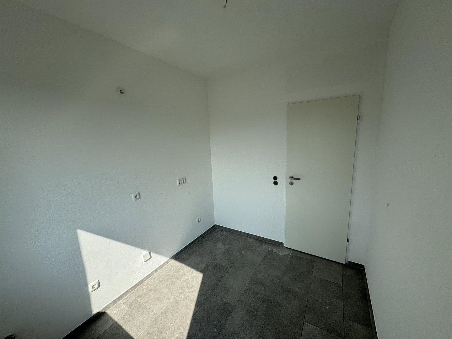 Prenájom bytu 3-izbový 60 m², Kaiserstr., Herzogenrath, Severné Porýnie - Westfálsko Prenájom bytu 3-izbový 60 m², Kaiserstr., Herzogenrath, Severné Porýnie - Westfálsko