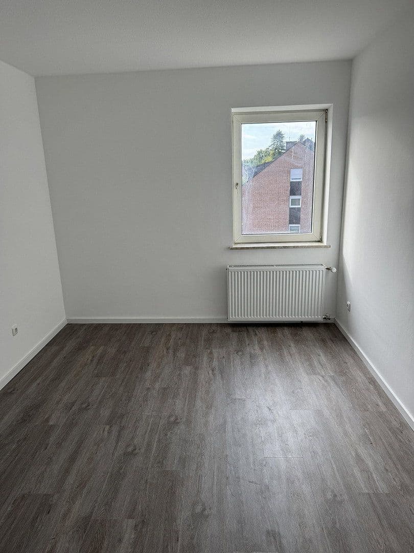 Prenájom bytu 3-izbový 60 m², Kaiserstr., Herzogenrath, Severné Porýnie - Westfálsko Prenájom bytu 3-izbový 60 m², Kaiserstr., Herzogenrath, Severné Porýnie - Westfálsko
