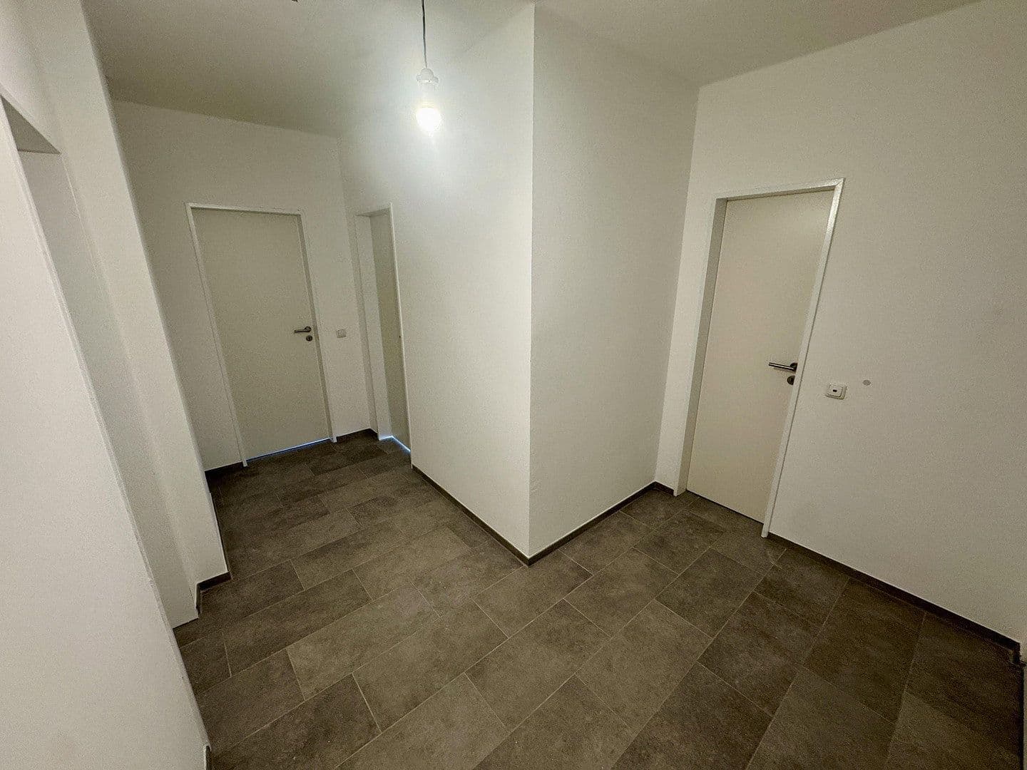 Prenájom bytu 3-izbový 60 m², Kaiserstr., Herzogenrath, Severné Porýnie - Westfálsko Prenájom bytu 3-izbový 60 m², Kaiserstr., Herzogenrath, Severné Porýnie - Westfálsko