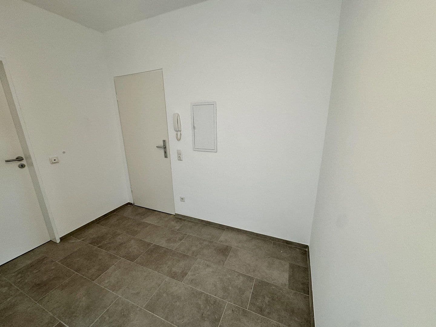 Prenájom bytu 3-izbový 60 m², Kaiserstr., Herzogenrath, Severné Porýnie - Westfálsko Prenájom bytu 3-izbový 60 m², Kaiserstr., Herzogenrath, Severné Porýnie - Westfálsko