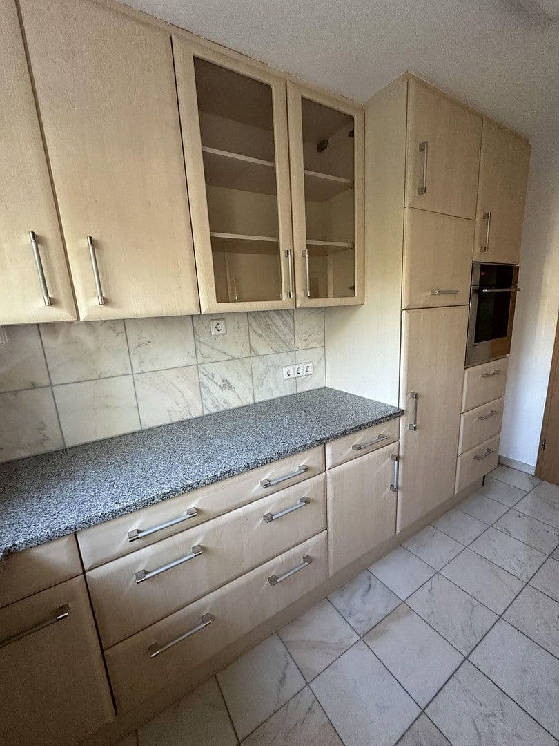 Prenájom bytu 3-izbový 77 m², Nürtingen, Bádensko-Wurttembersko Prenájom bytu 3-izbový 77 m², Nürtingen, Bádensko-Wurttembersko