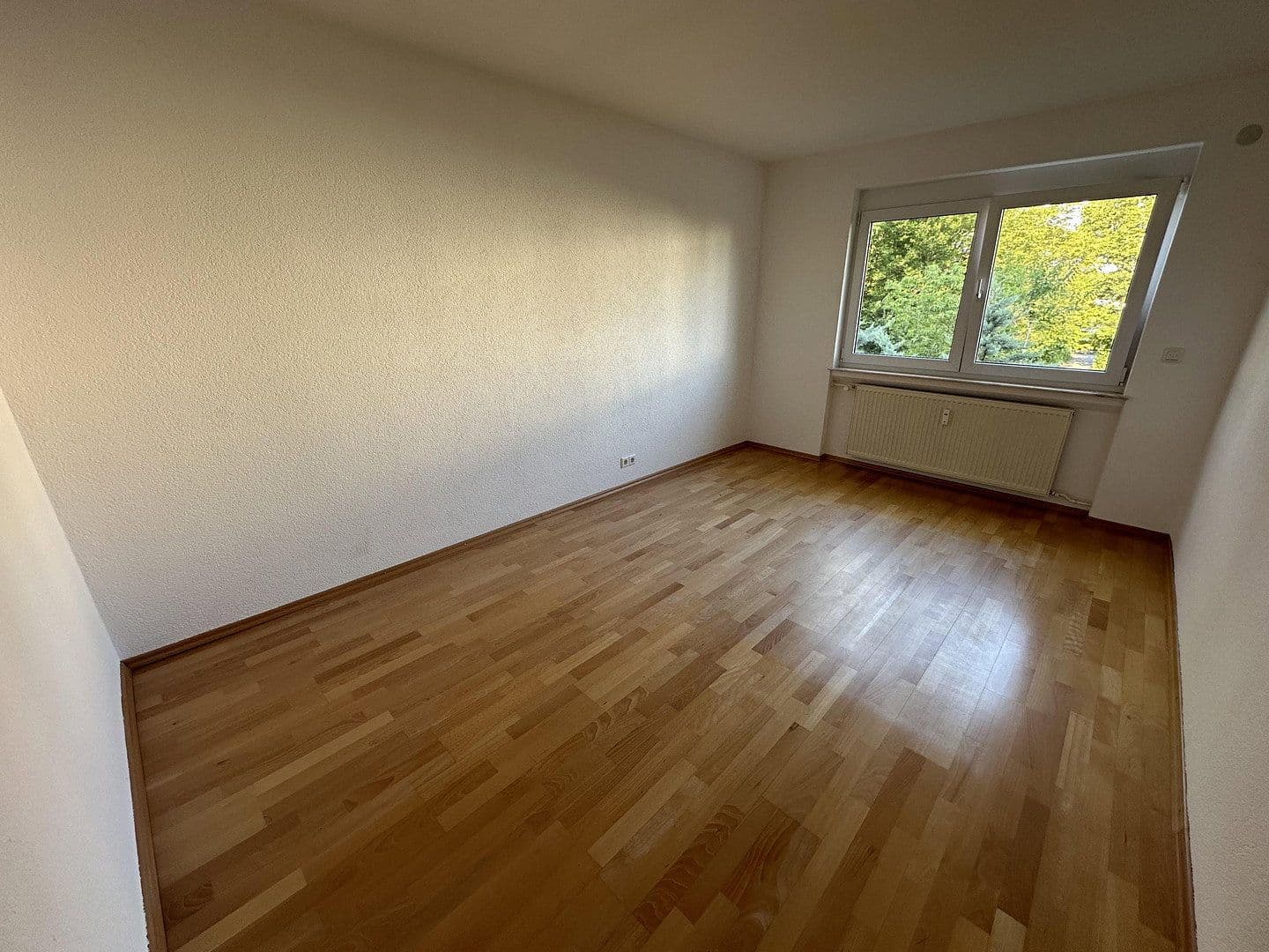 Prenájom bytu 3-izbový 77 m², Nürtingen, Bádensko-Wurttembersko Prenájom bytu 3-izbový 77 m², Nürtingen, Bádensko-Wurttembersko