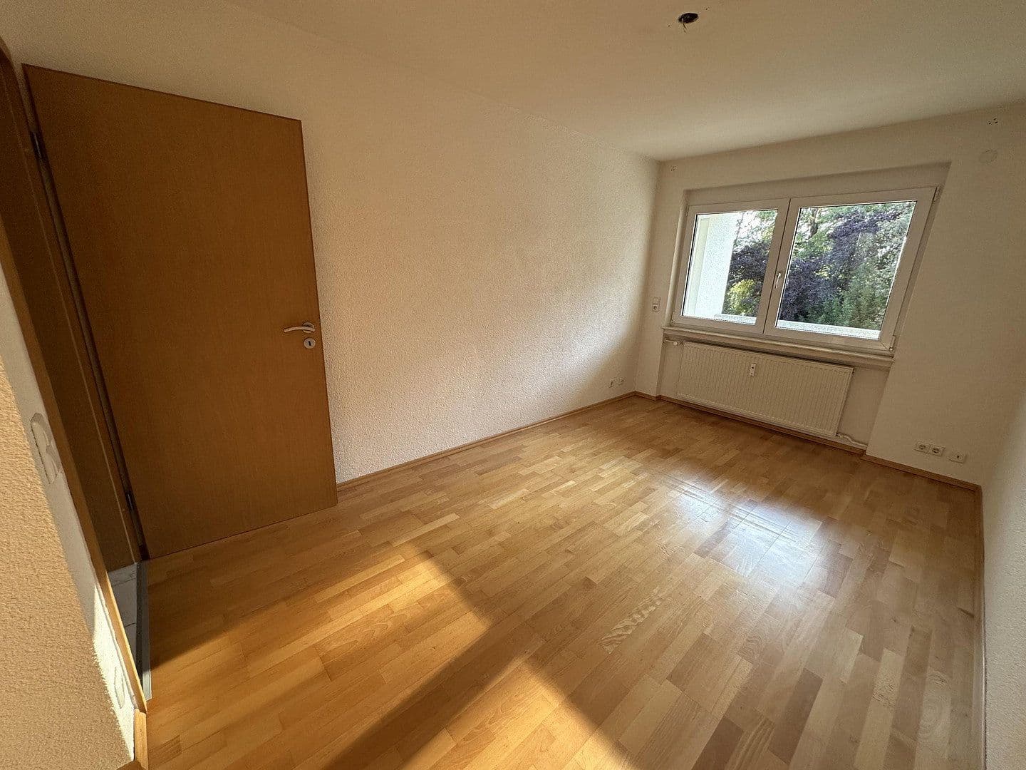 Prenájom bytu 3-izbový 77 m², Nürtingen, Bádensko-Wurttembersko Prenájom bytu 3-izbový 77 m², Nürtingen, Bádensko-Wurttembersko
