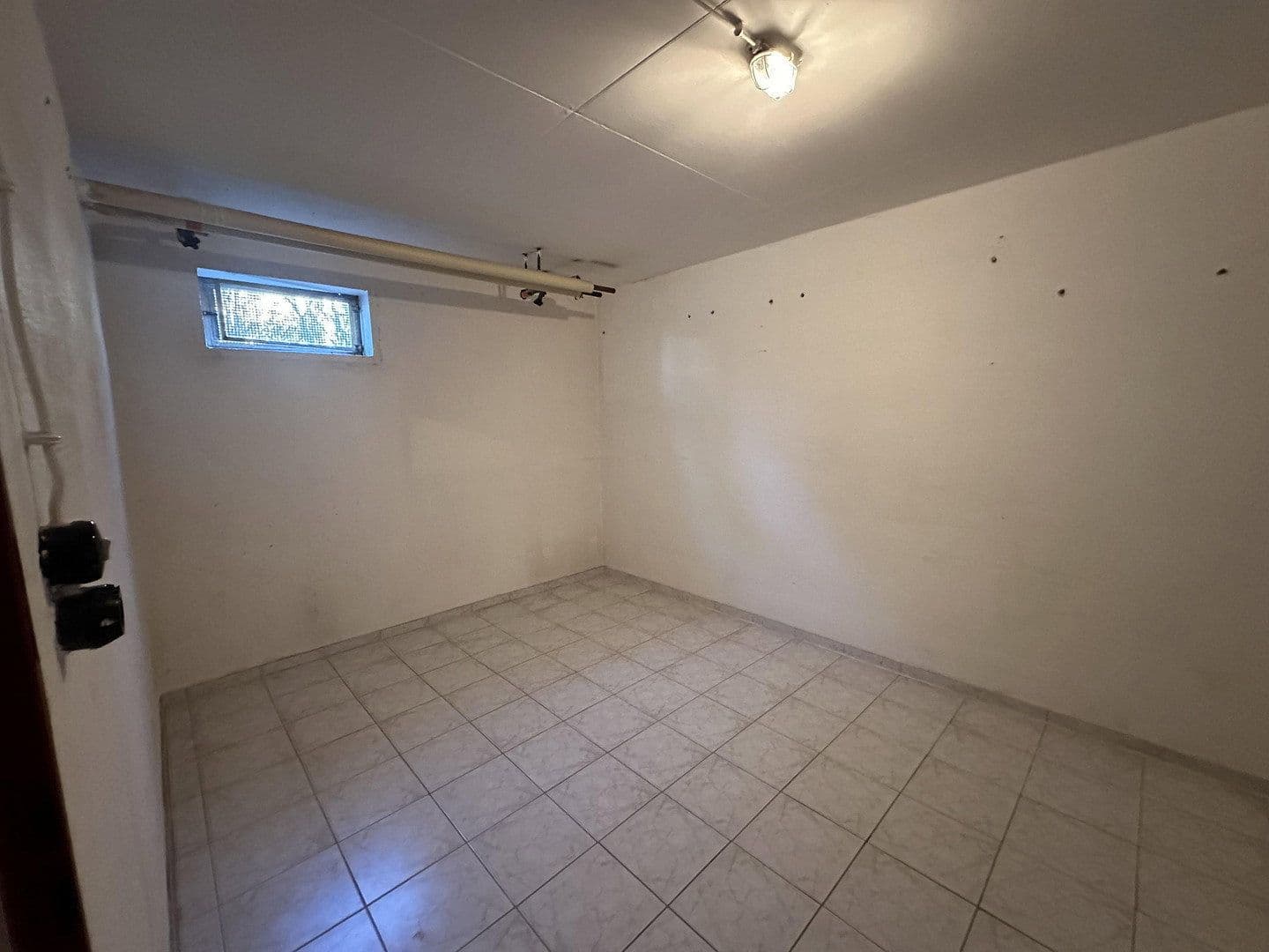 Prenájom bytu 3-izbový 77 m², Nürtingen, Bádensko-Wurttembersko Prenájom bytu 3-izbový 77 m², Nürtingen, Bádensko-Wurttembersko