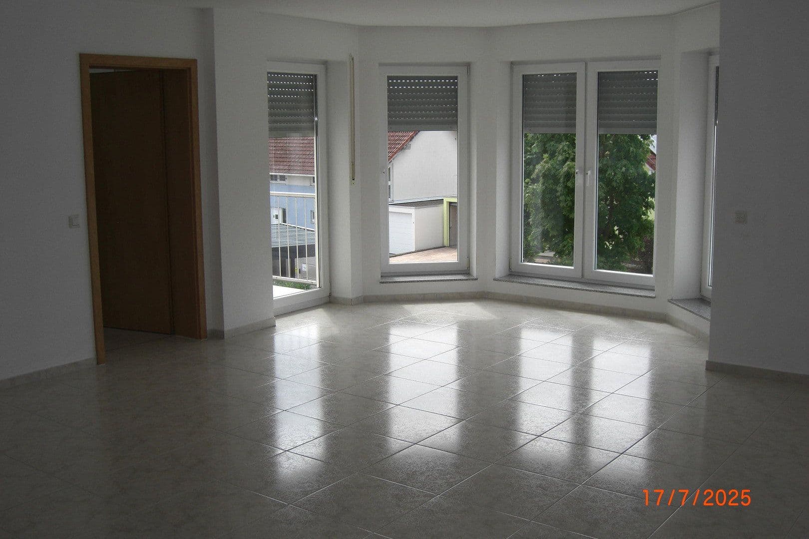 Prenájom bytu 3-izbový 102 m², Bad Rappenau, Bádensko-Wurttembersko Prenájom bytu 3-izbový 102 m², Bad Rappenau, Bádensko-Wurttembersko
