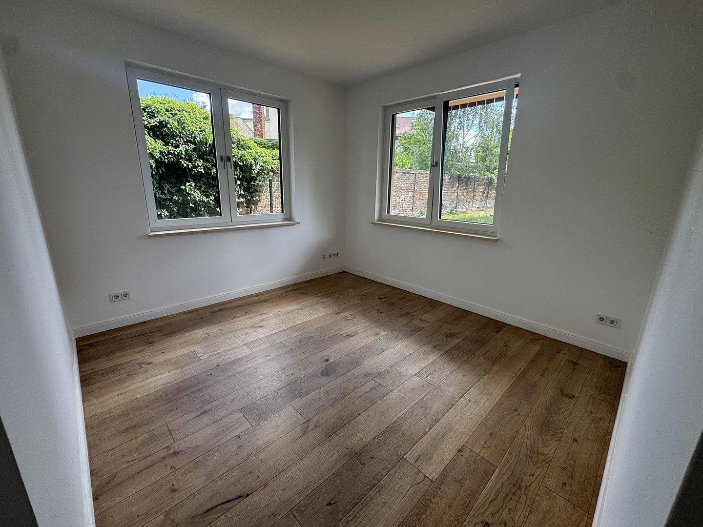 Prenájom bytu 4-izbový 105 m², Berlin, Berlín Prenájom bytu 4-izbový 105 m², Berlin, Berlín
