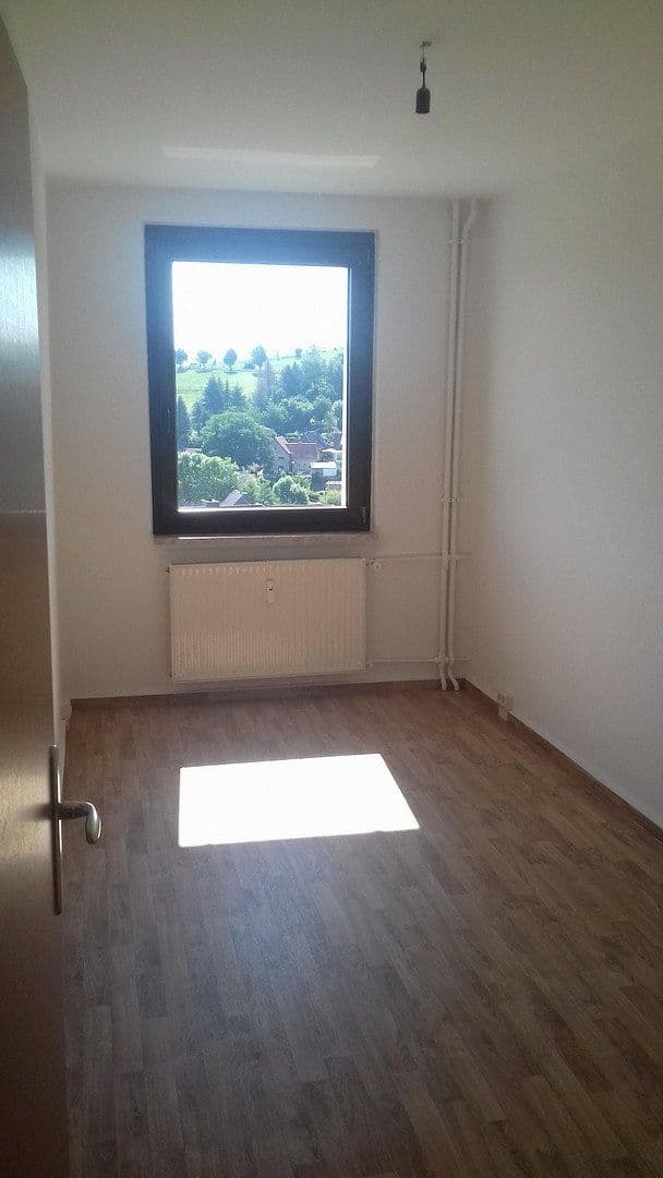 Prenájom bytu 3-izbový 60 m², Aufbaustrasse 43, Am Ohmberg, Durínsko Prenájom bytu 3-izbový 60 m², Aufbaustrasse 43, Am Ohmberg, Durínsko