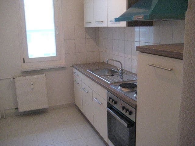 Prenájom bytu 2-izbový 46 m², Strasse des Aufbaus 15, Am Ohmberg, Durínsko Prenájom bytu 2-izbový 46 m², Strasse des Aufbaus 15, Am Ohmberg, Durínsko