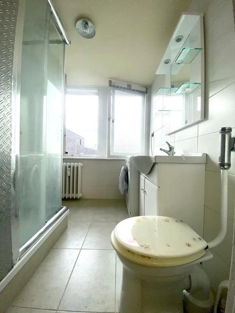 Predaj bytu 2-izbový 45 m², Kurfürstendamm 154, Berlin, Berlín Predaj bytu 2-izbový 45 m², Kurfürstendamm 154, Berlin, Berlín