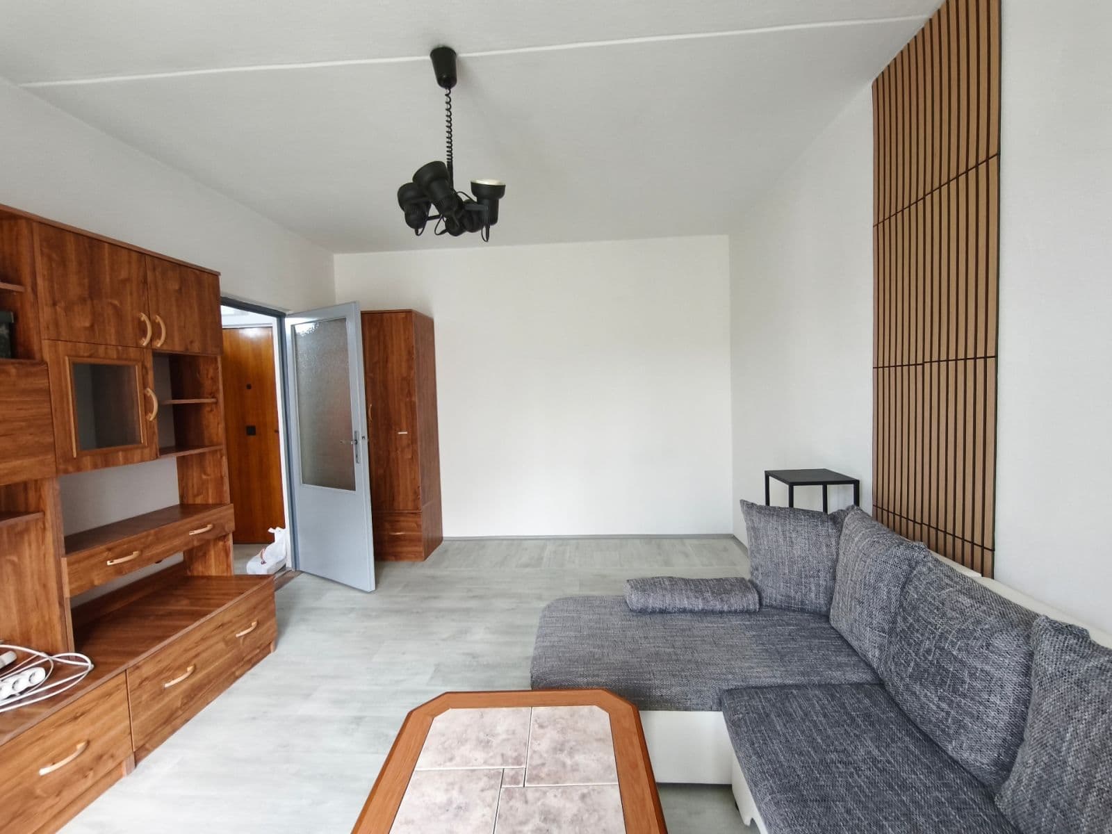Prenájom bytu 1-izbový 36 m², Dukelská, Jeseník, Olomoucký kraj Prenájom bytu 1-izbový 36 m², Dukelská, Jeseník, Olomoucký kraj