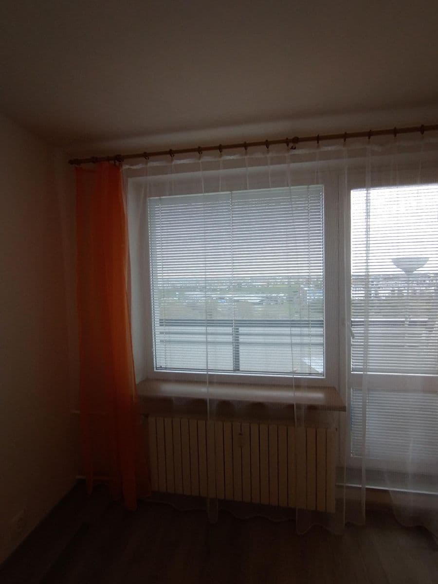 Prenájom bytu 1-izbový 30 m², Černého, Praha, Praha Prenájom bytu 1-izbový 30 m², Černého, Praha, Praha