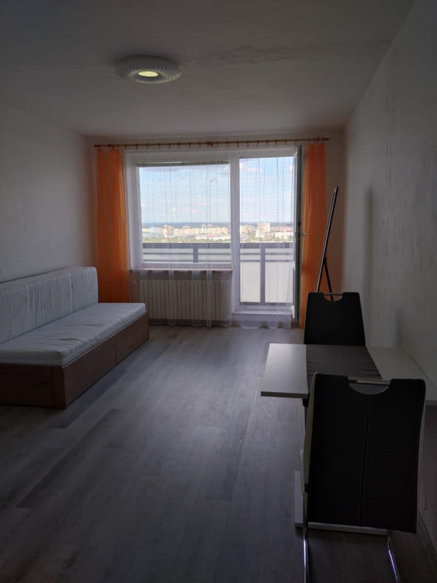 Prenájom bytu 1-izbový 30 m², Černého, Praha, Praha Prenájom bytu 1-izbový 30 m², Černého, Praha, Praha