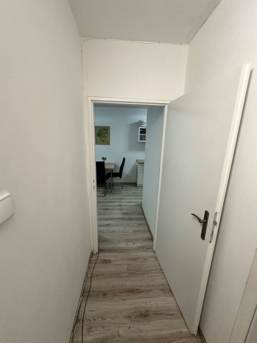 Predaj bytu 2-izbový 45 m², Kozmíkova, Praha, Praha Predaj bytu 2-izbový 45 m², Kozmíkova, Praha, Praha