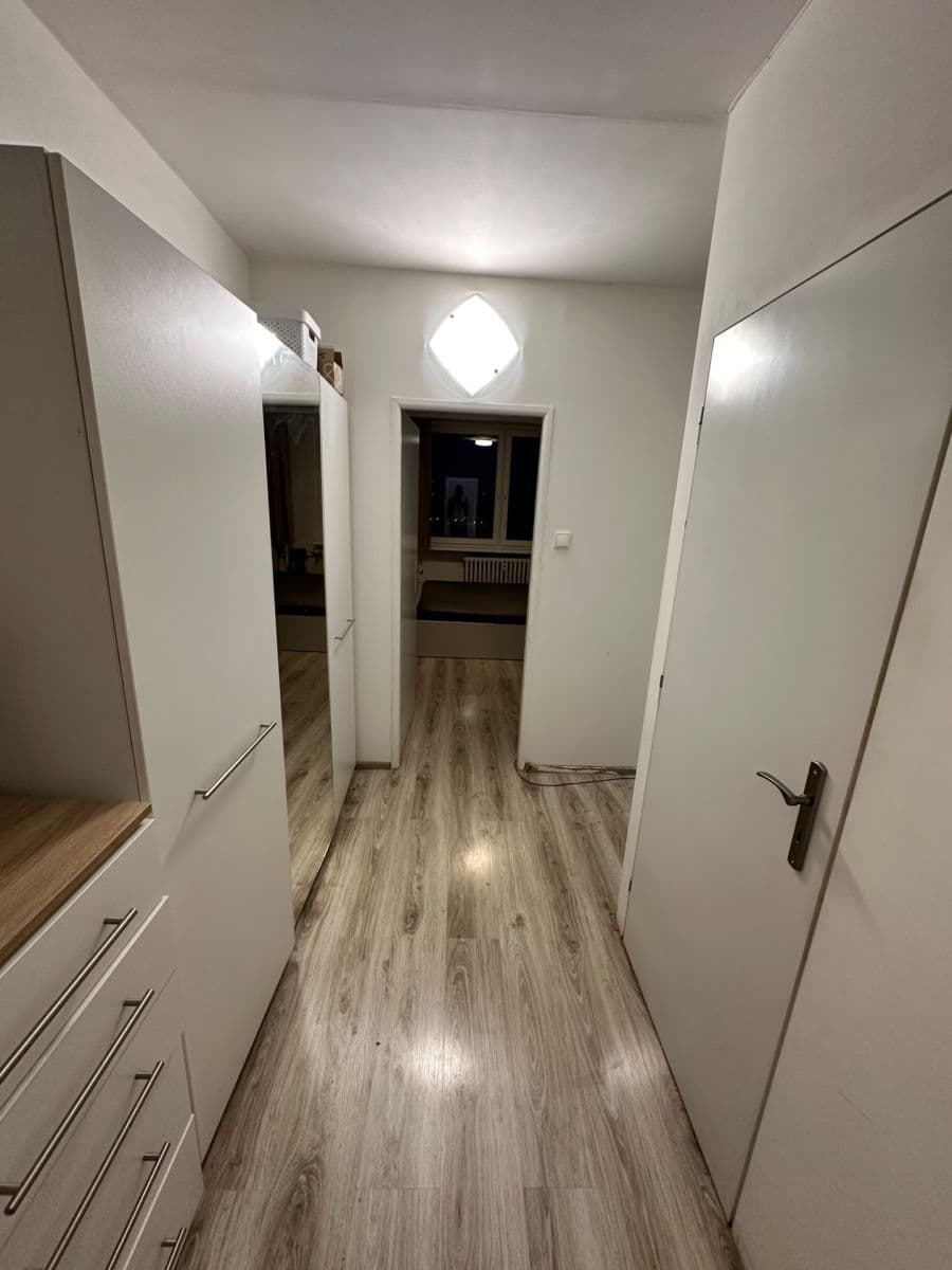 Predaj bytu 2-izbový 45 m², Kozmíkova, Praha, Praha Predaj bytu 2-izbový 45 m², Kozmíkova, Praha, Praha