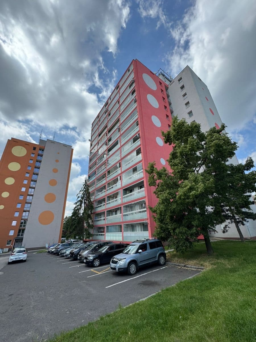 Prenájom bytu 2-izbový 49 m², Rozmarýnová, Most, Ústecký kraj Prenájom bytu 2-izbový 49 m², Rozmarýnová, Most, Ústecký kraj