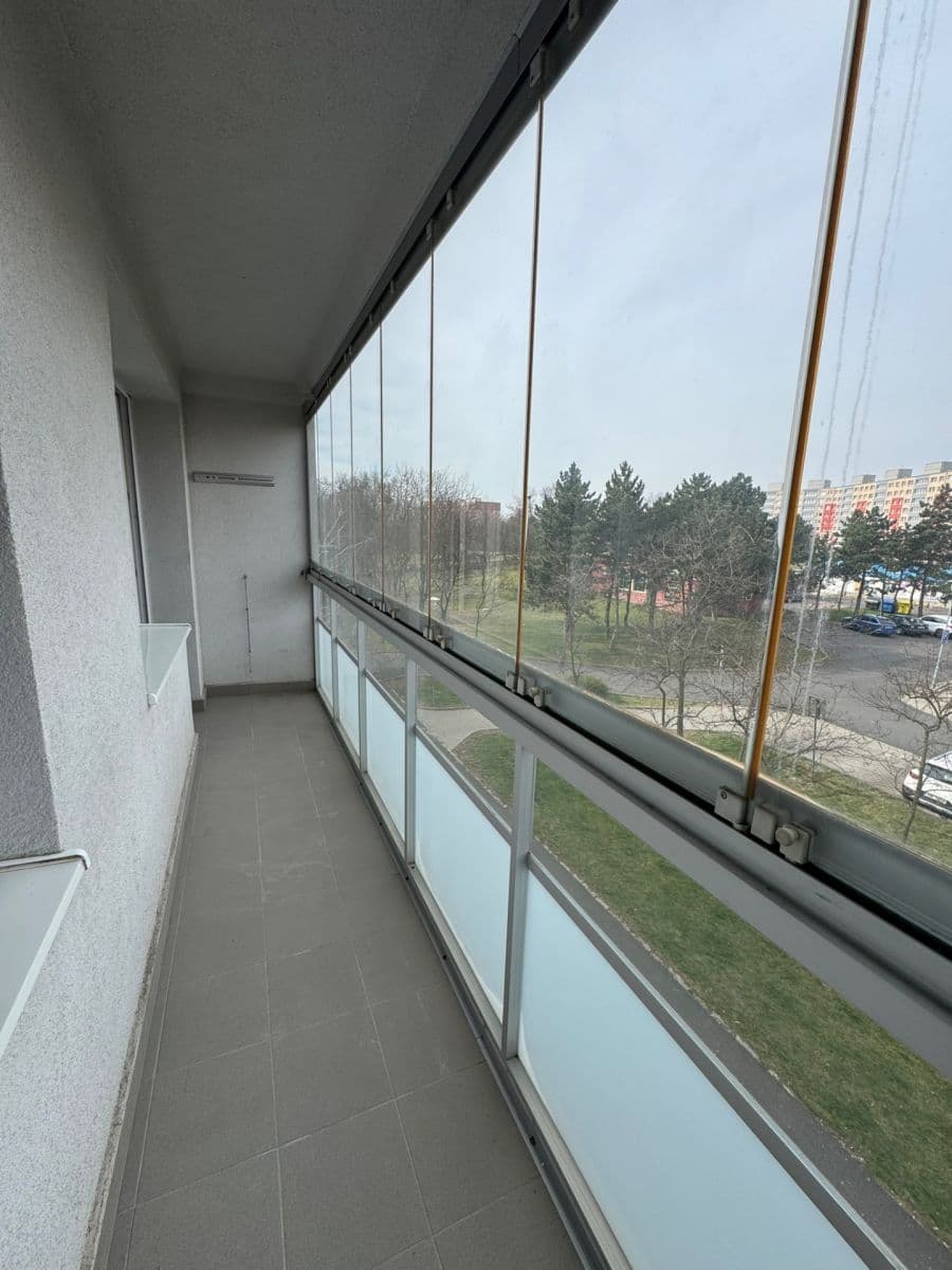 Prenájom bytu 2-izbový 49 m², Rozmarýnová, Most, Ústecký kraj Prenájom bytu 2-izbový 49 m², Rozmarýnová, Most, Ústecký kraj