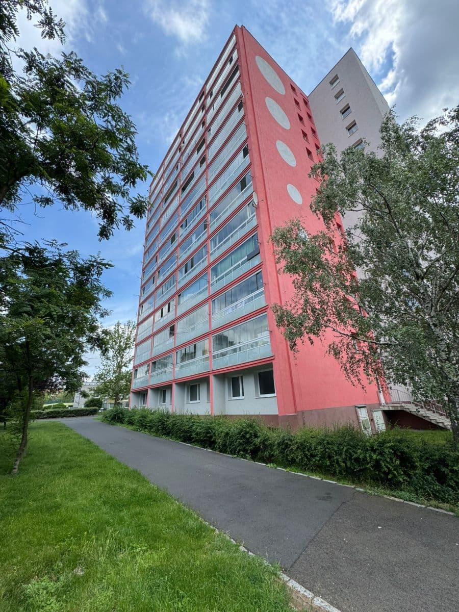 Prenájom bytu 2-izbový 49 m², Rozmarýnová, Most, Ústecký kraj Prenájom bytu 2-izbový 49 m², Rozmarýnová, Most, Ústecký kraj