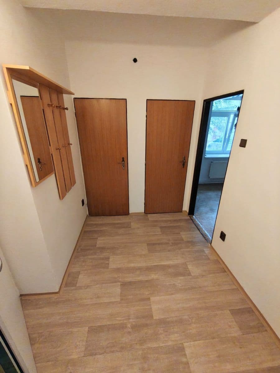 Prenájom bytu 3-izbový 60 m², Čáslavská, Chrudim, Pardubický kraj Prenájom bytu 3-izbový 60 m², Čáslavská, Chrudim, Pardubický kraj