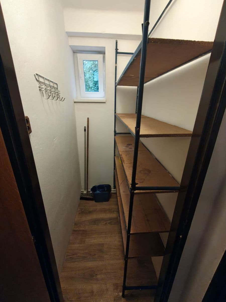 Prenájom bytu 3-izbový 60 m², Čáslavská, Chrudim, Pardubický kraj Prenájom bytu 3-izbový 60 m², Čáslavská, Chrudim, Pardubický kraj