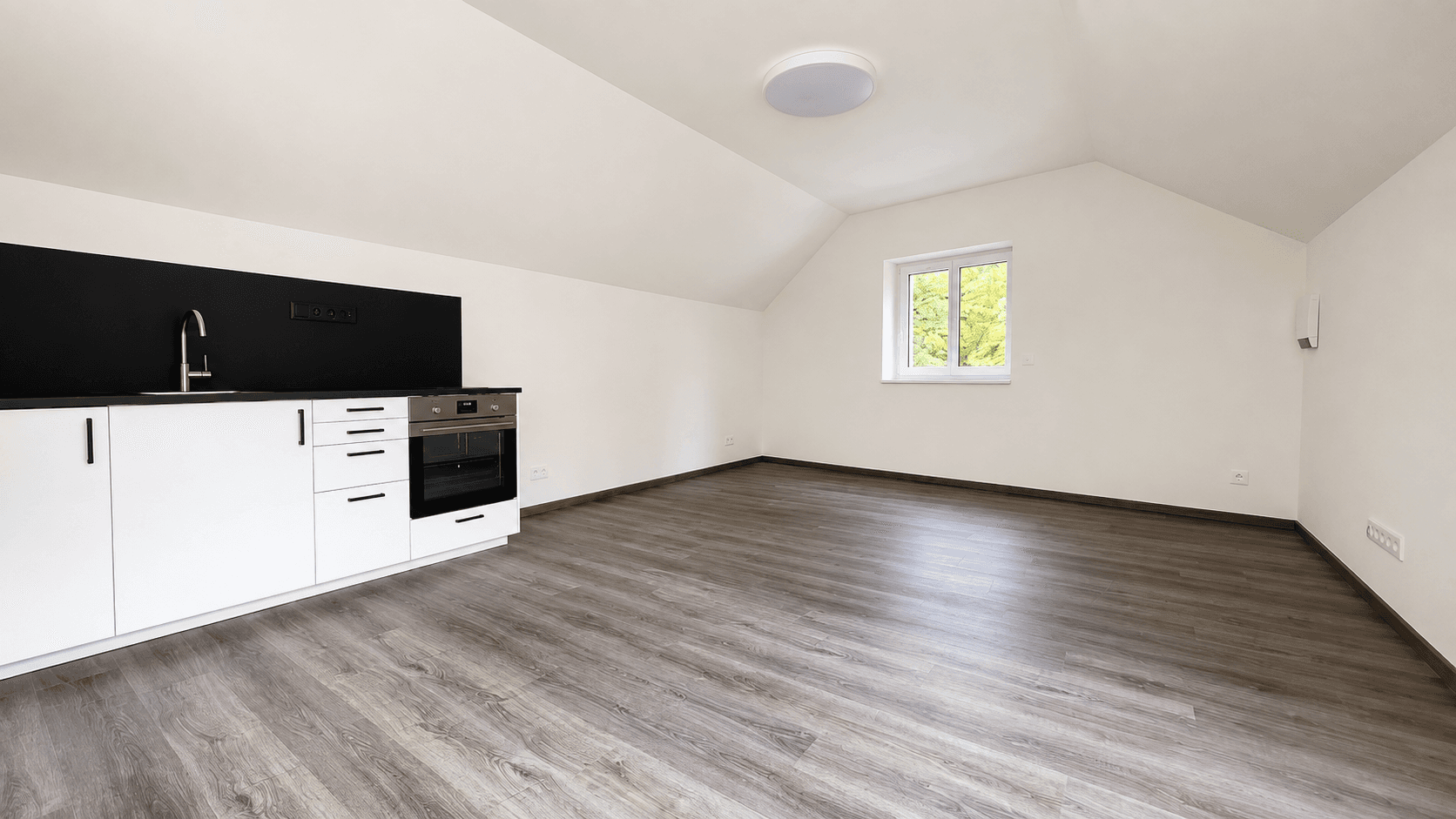 Prenájom bytu 1-izbový 36 m², Lipová, Čestlice, Středočeský kraj Prenájom bytu 1-izbový 36 m², Lipová, Čestlice, Středočeský kraj