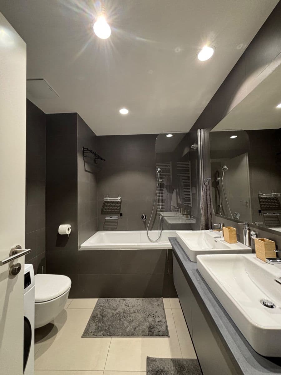 Prenájom bytu 3-izbový 71 m², Krásova, Praha, Praha Prenájom bytu 3-izbový 71 m², Krásova, Praha, Praha