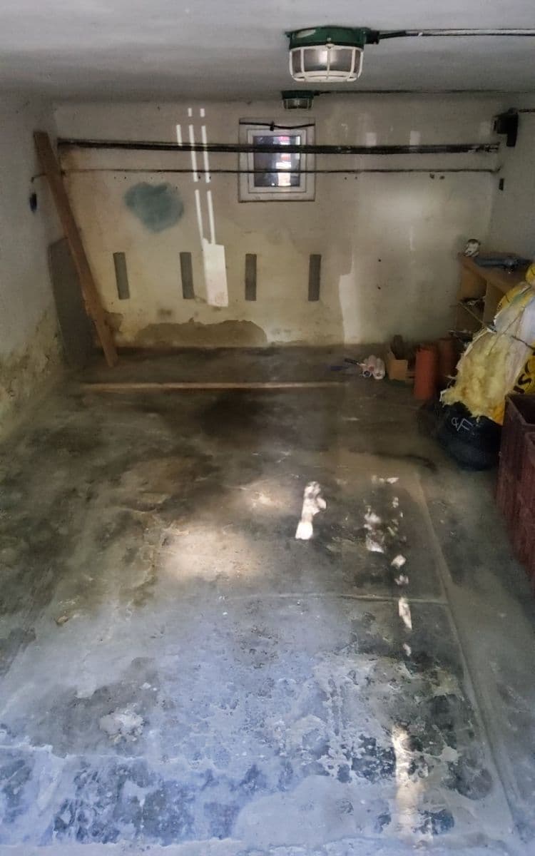 Prenájom garáže 18 m², Brno, Jihomoravský kraj Prenájom garáže 18 m², Brno, Jihomoravský kraj