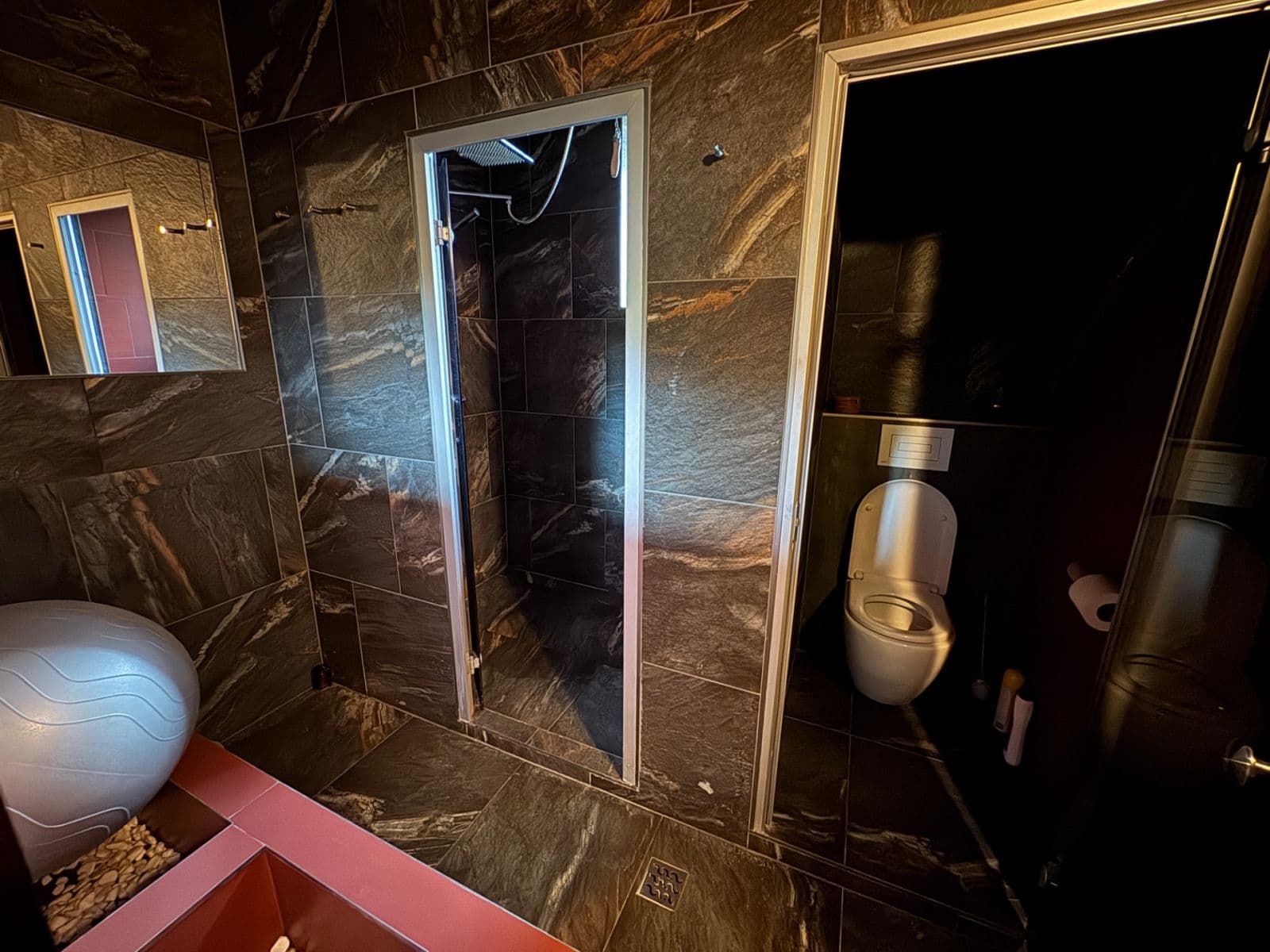 Prenájom nebytového priestoru 40 m², Ke dvoru, Černolice, Středočeský kraj Prenájom nebytového priestoru 40 m², Ke dvoru, Černolice, Středočeský kraj