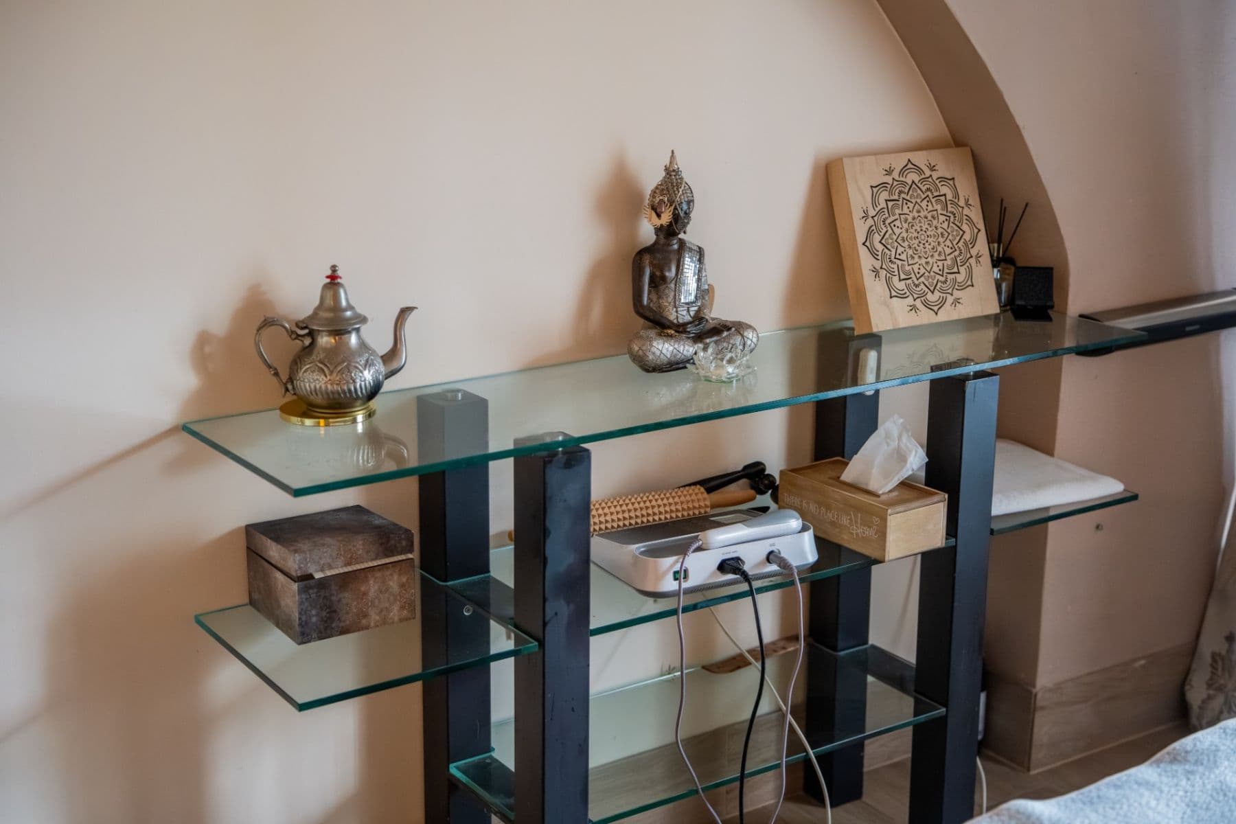 Prenájom nebytového priestoru 40 m², Ke dvoru, Černolice, Středočeský kraj Prenájom nebytového priestoru 40 m², Ke dvoru, Černolice, Středočeský kraj