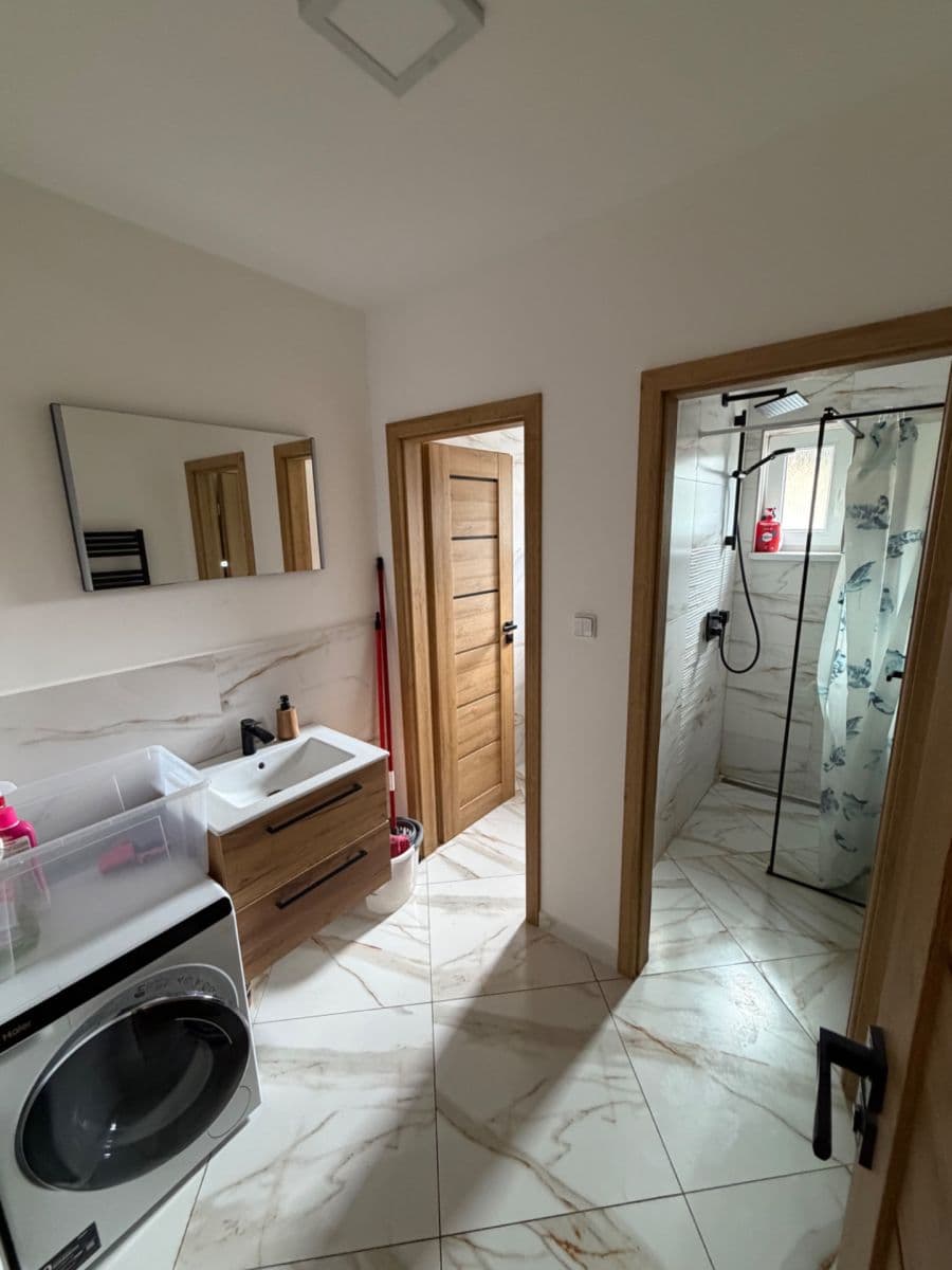 Prenájom bytu 1-izbový 22 m², Náchodská, Praha, Praha Prenájom bytu 1-izbový 22 m², Náchodská, Praha, Praha