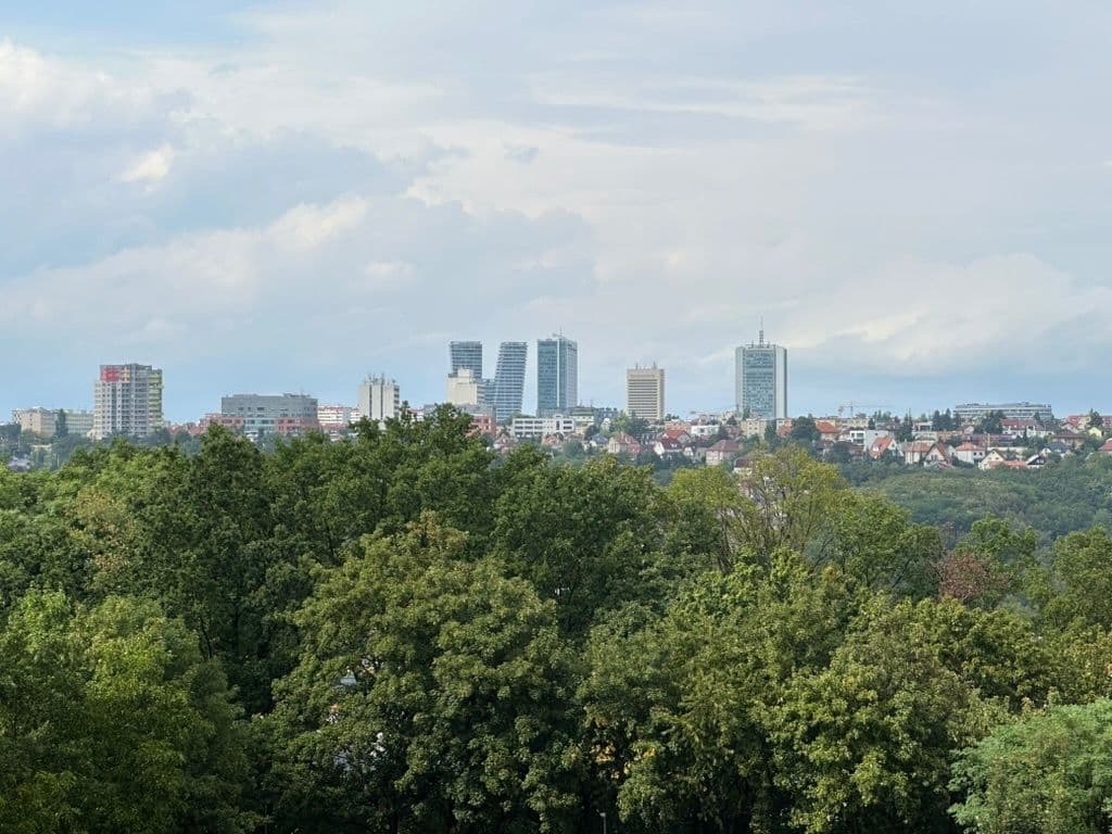 Prenájom bytu 1-izbový 20 m², Štúrova, Praha, Praha Prenájom bytu 1-izbový 20 m², Štúrova, Praha, Praha