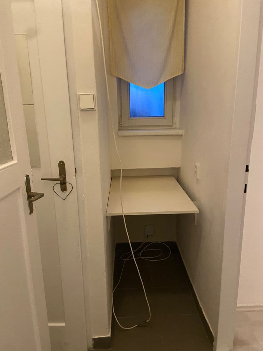 Prenájom bytu 1-izbový 26 m², U Vinohradské nemocnice, Praha, Praha Prenájom bytu 1-izbový 26 m², U Vinohradské nemocnice, Praha, Praha