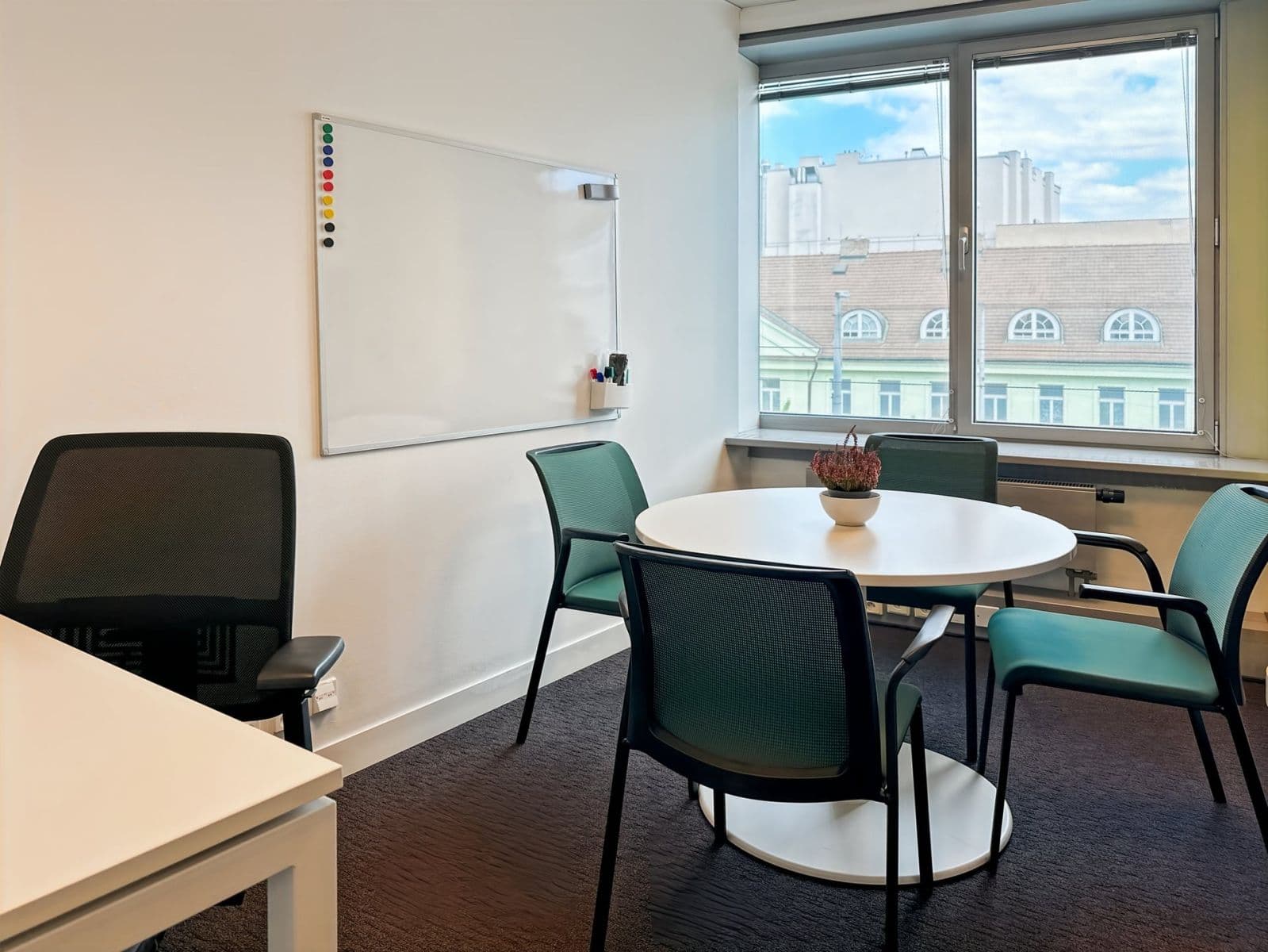 Prenájom kancelárie 30 m², Malá Morava, Olomoucký kraj Prenájom kancelárie 30 m², Malá Morava, Olomoucký kraj