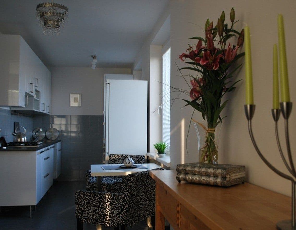 Prenájom bytu 3-izbový 77 m², Hájenská, Praha, Praha Prenájom bytu 3-izbový 77 m², Hájenská, Praha, Praha