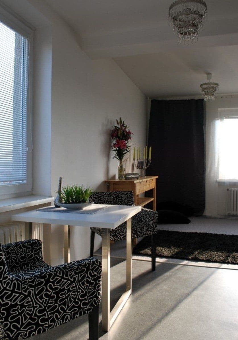 Prenájom bytu 3-izbový 77 m², Hájenská, Praha, Praha Prenájom bytu 3-izbový 77 m², Hájenská, Praha, Praha