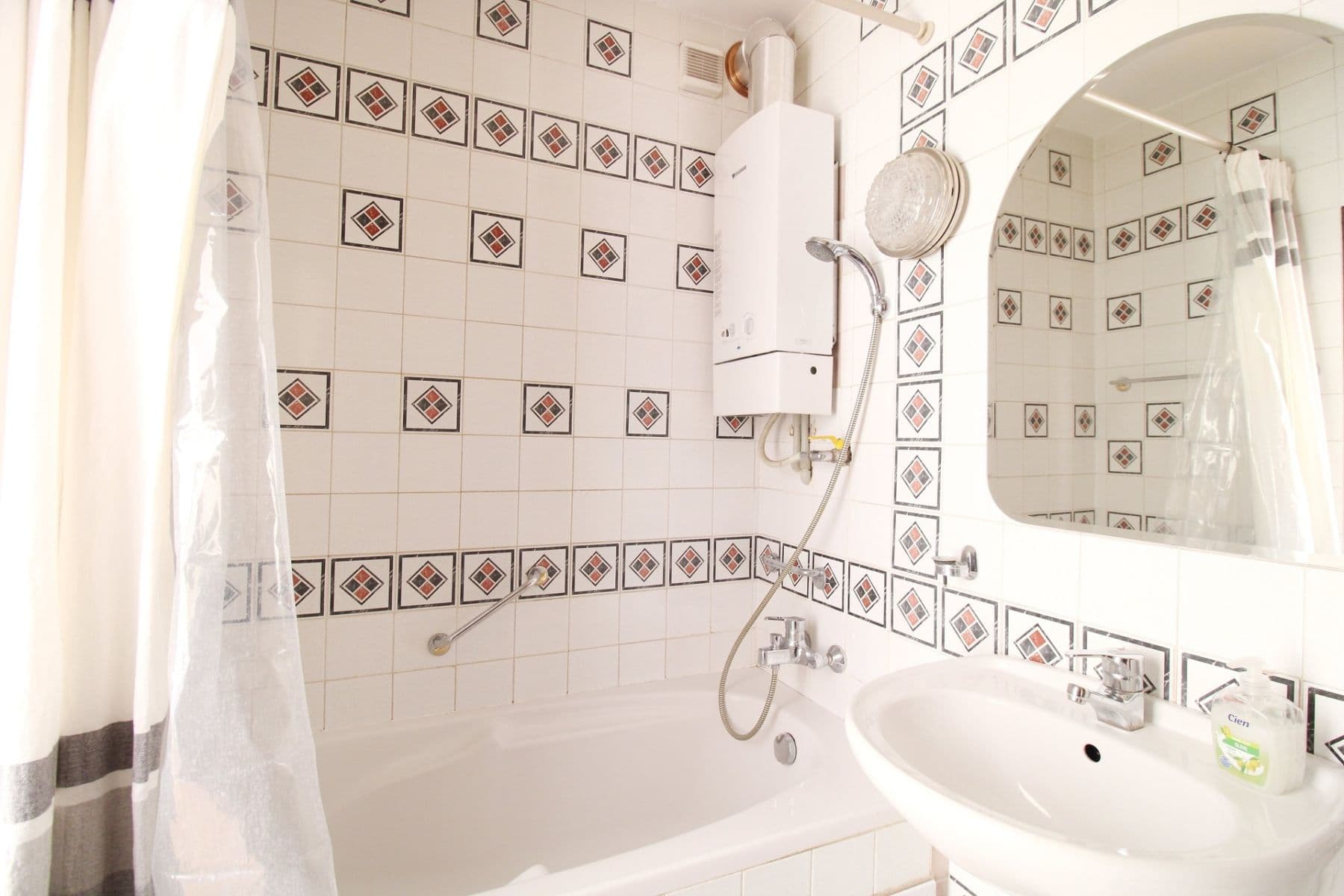 Prenájom domu 159 m², pozemok 290 m², Sopotská, Praha, Praha Prenájom domu 159 m², pozemok 290 m², Sopotská, Praha, Praha