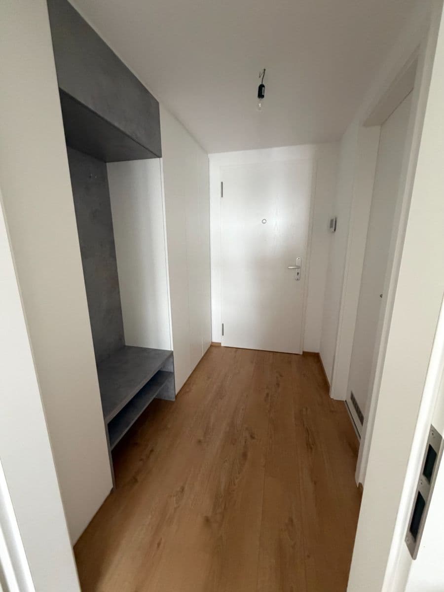 Prenájom bytu 1-izbový 28 m², Blažimská, Praha, Praha Prenájom bytu 1-izbový 28 m², Blažimská, Praha, Praha