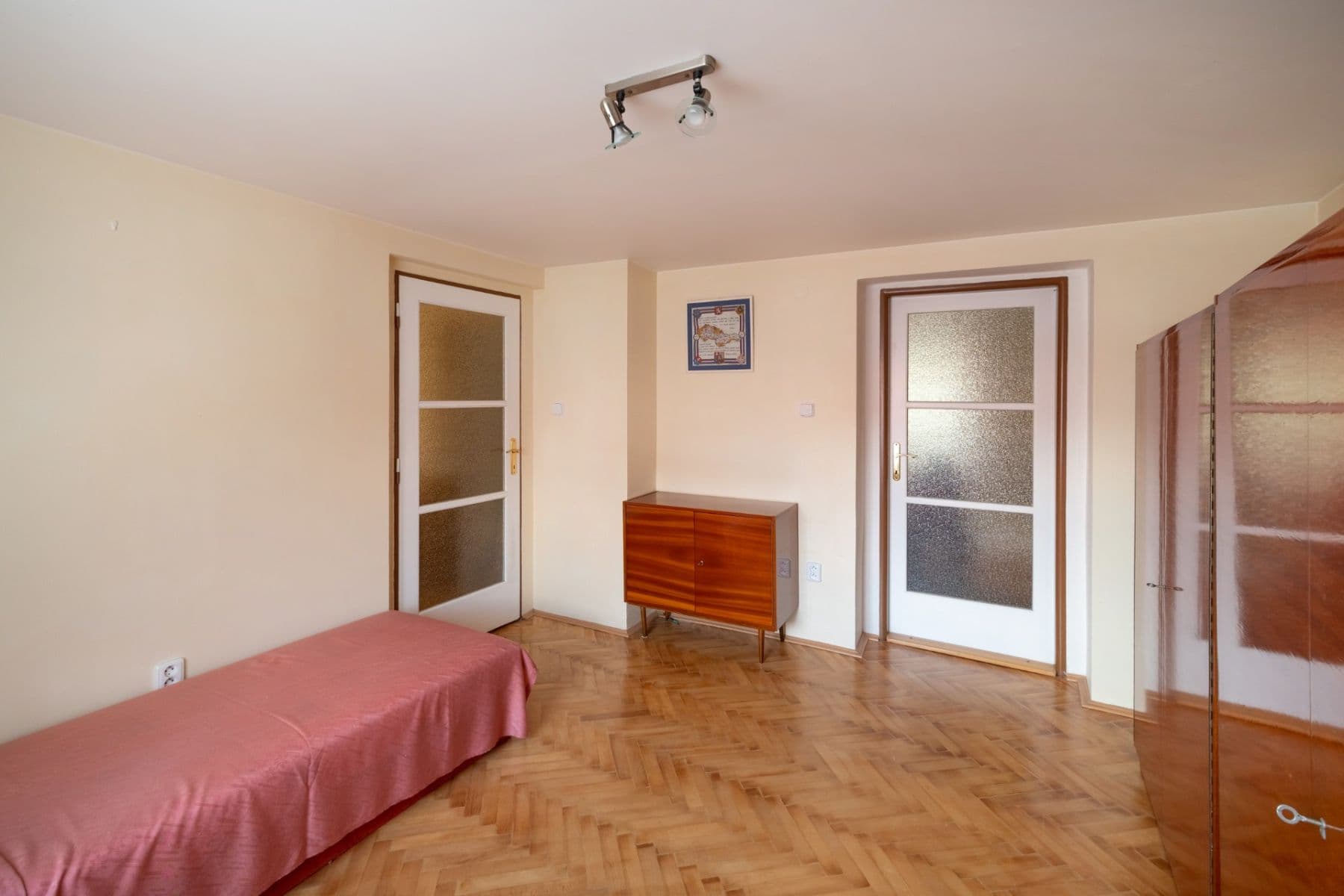 Predaj domu 90 m², pozemok 70 m², Masarykovo náměstí, Budyně nad Ohří, Ústecký kraj Predaj domu 90 m², pozemok 70 m², Masarykovo náměstí, Budyně nad Ohří, Ústecký kraj