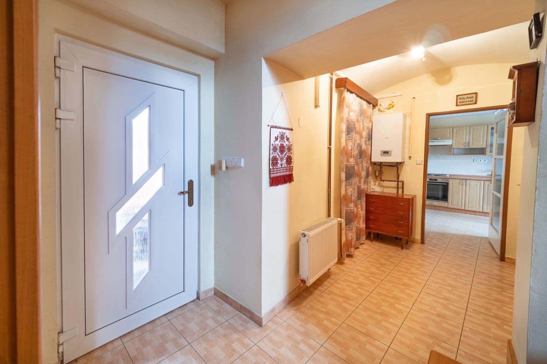 Predaj domu 90 m², pozemok 70 m², Masarykovo náměstí, Budyně nad Ohří, Ústecký kraj Predaj domu 90 m², pozemok 70 m², Masarykovo náměstí, Budyně nad Ohří, Ústecký kraj