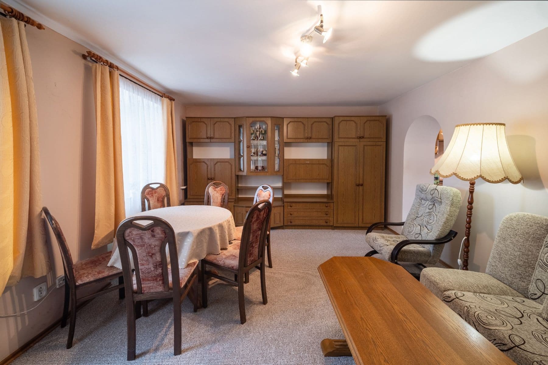 Predaj domu 90 m², pozemok 70 m², Masarykovo náměstí, Budyně nad Ohří, Ústecký kraj Predaj domu 90 m², pozemok 70 m², Masarykovo náměstí, Budyně nad Ohří, Ústecký kraj