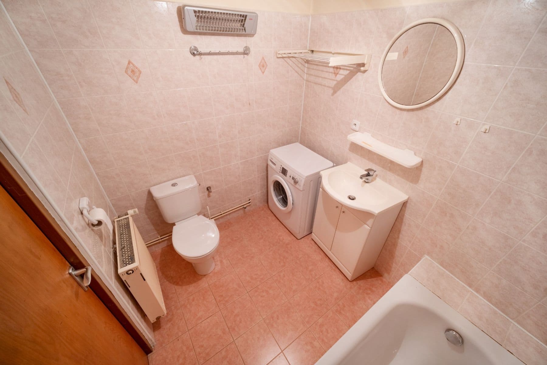 Predaj domu 90 m², pozemok 70 m², Masarykovo náměstí, Budyně nad Ohří, Ústecký kraj Predaj domu 90 m², pozemok 70 m², Masarykovo náměstí, Budyně nad Ohří, Ústecký kraj