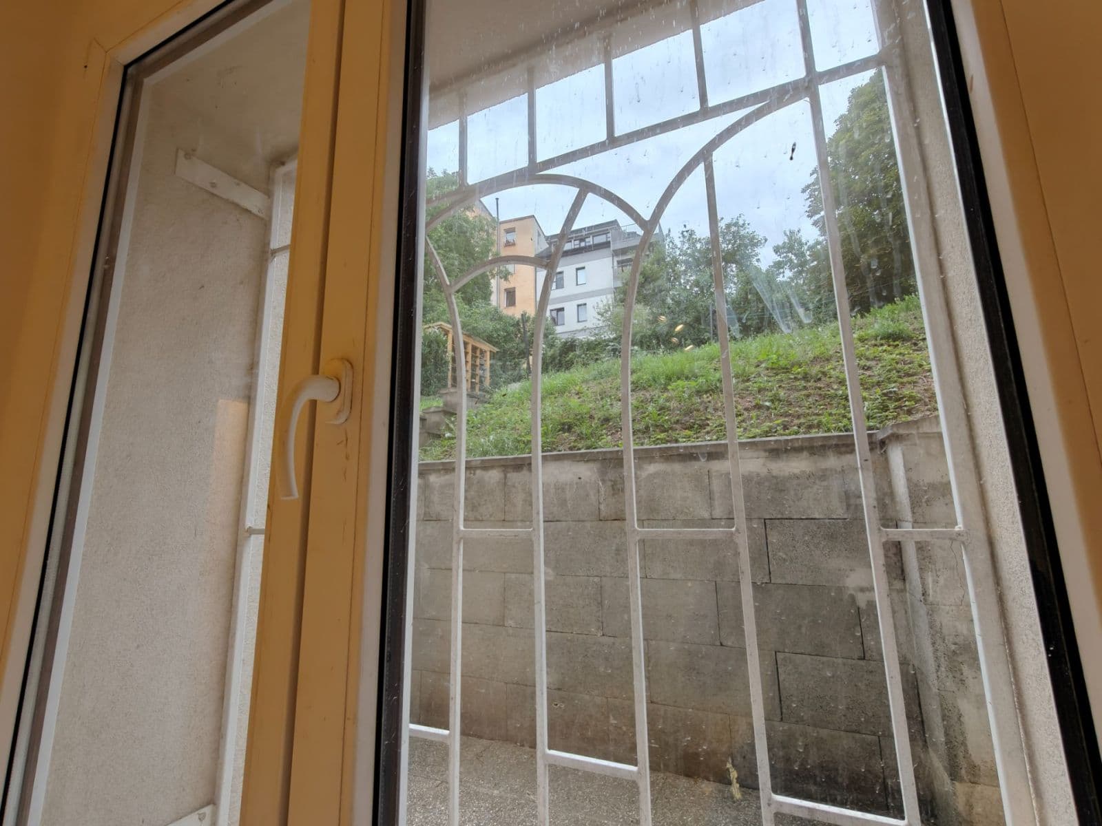Prenájom bytu 2-izbový 42 m², Křížová, Praha, Praha Prenájom bytu 2-izbový 42 m², Křížová, Praha, Praha