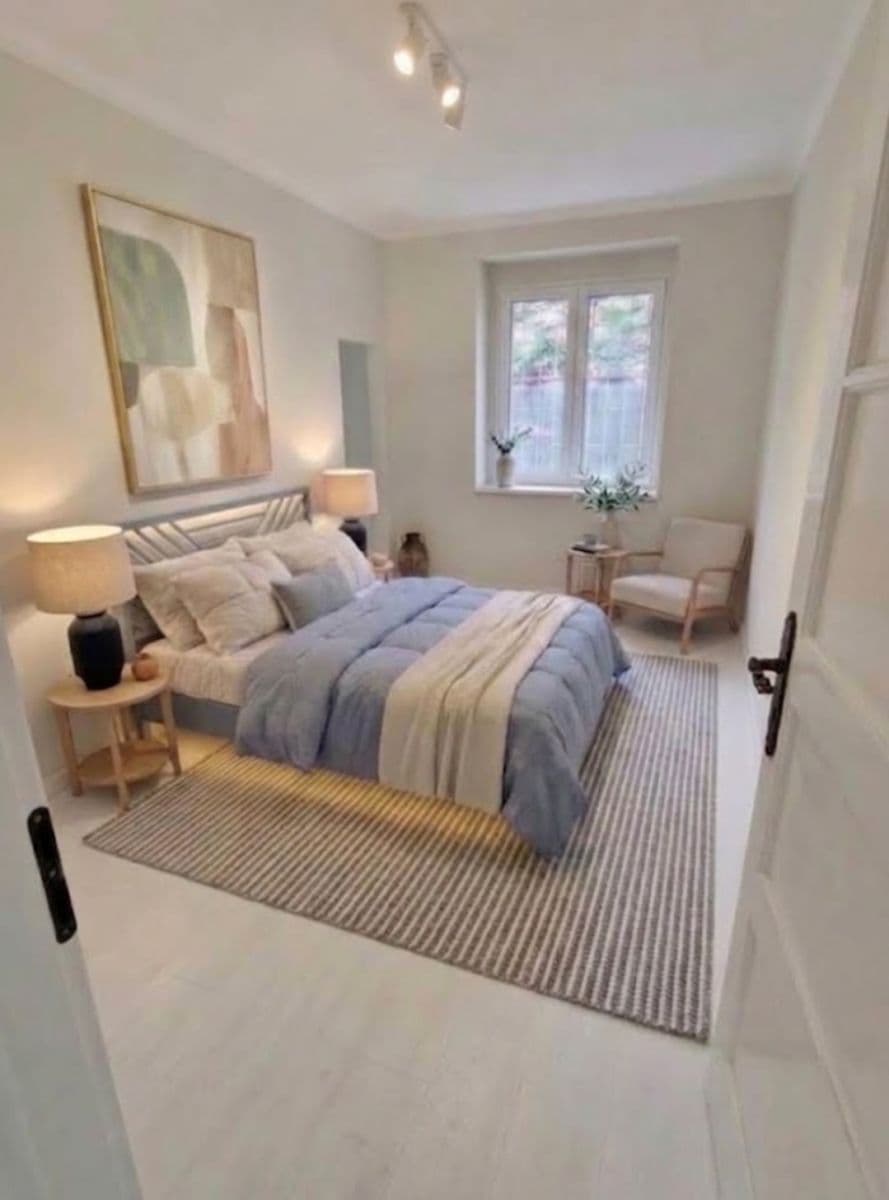 Prenájom bytu 2-izbový 42 m², Křížová, Praha, Praha Prenájom bytu 2-izbový 42 m², Křížová, Praha, Praha