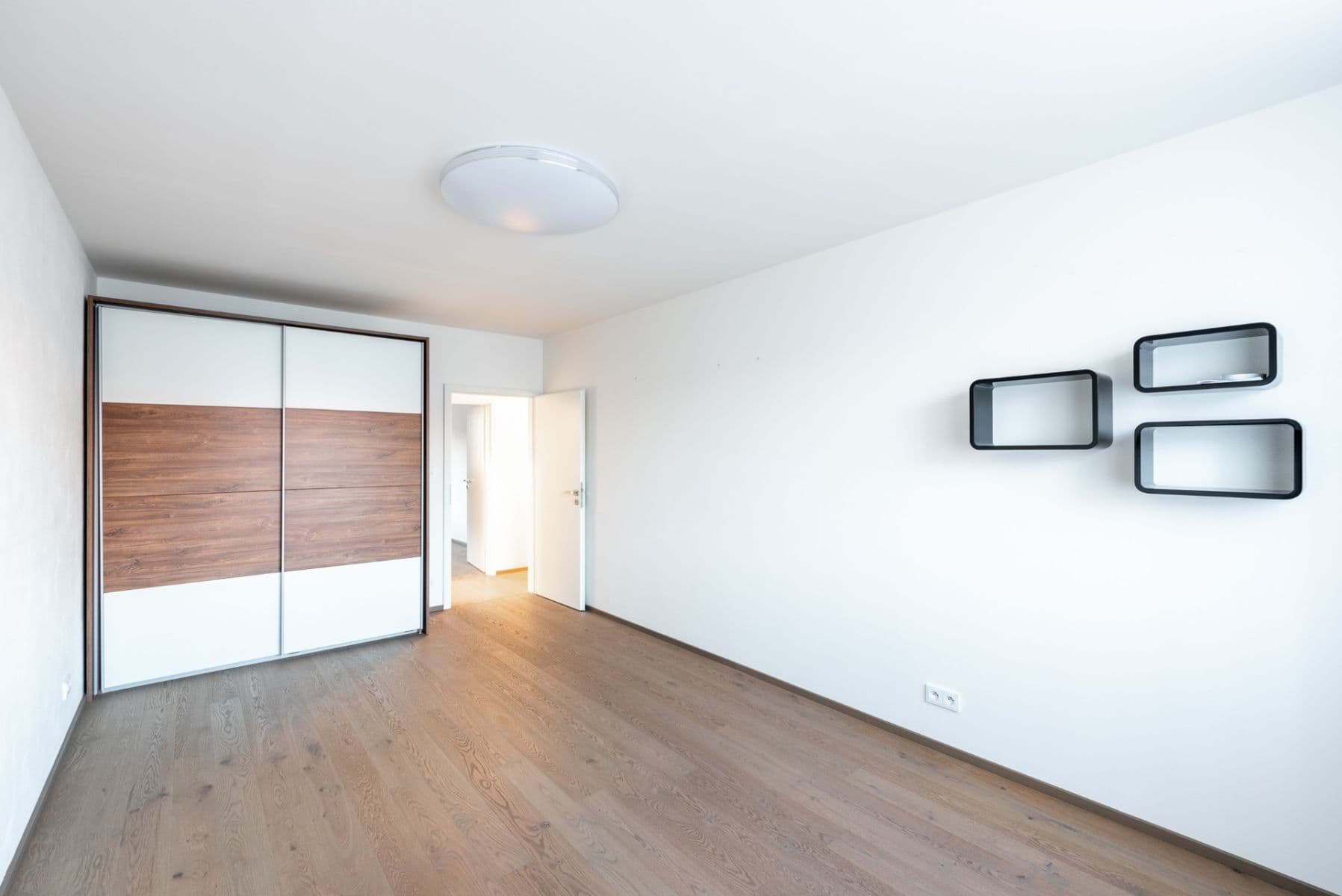 Prenájom bytu 2-izbový 75 m², Řipská, Praha, Praha Prenájom bytu 2-izbový 75 m², Řipská, Praha, Praha