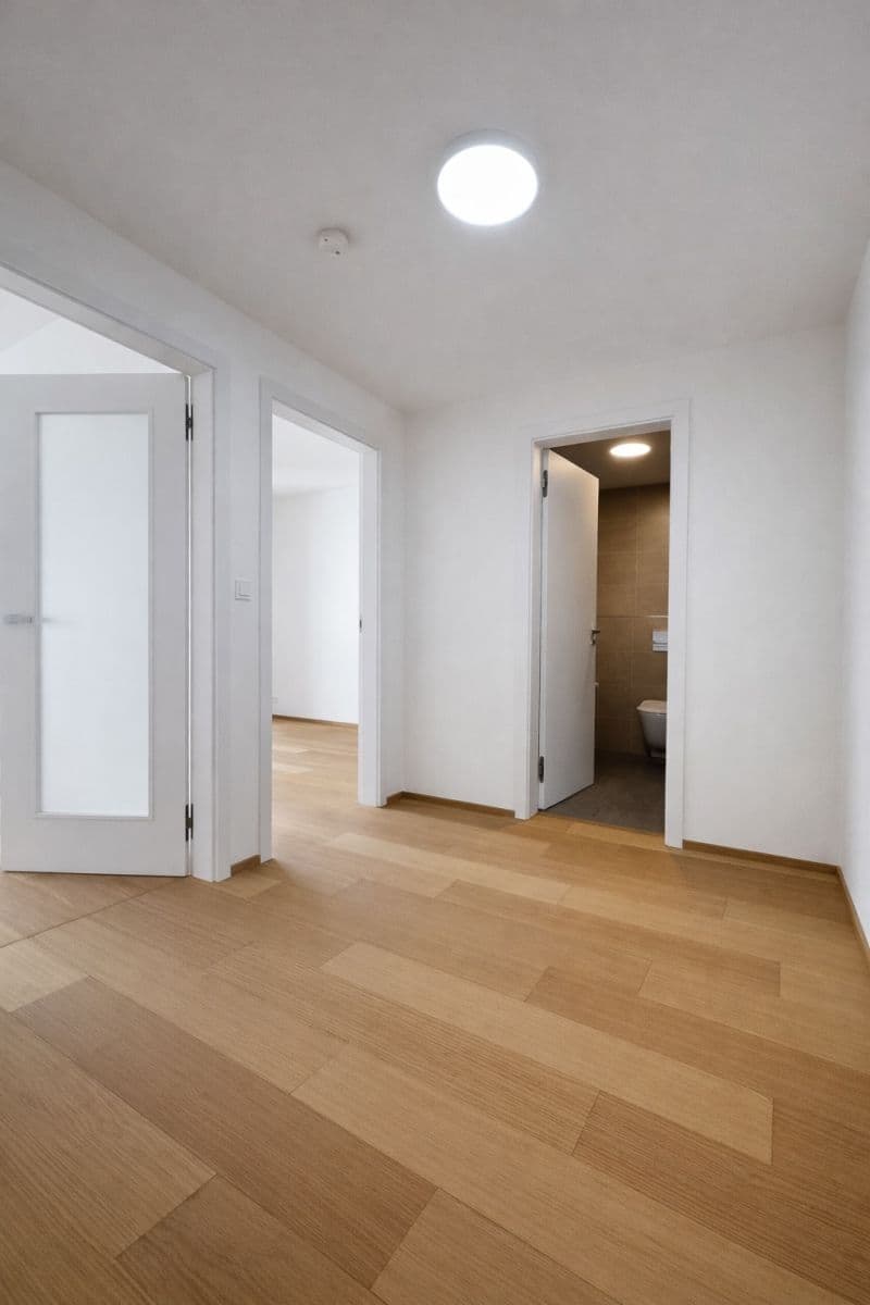 Prenájom bytu 2-izbový 55 m², V Třešňovce, Praha, Praha Prenájom bytu 2-izbový 55 m², V Třešňovce, Praha, Praha