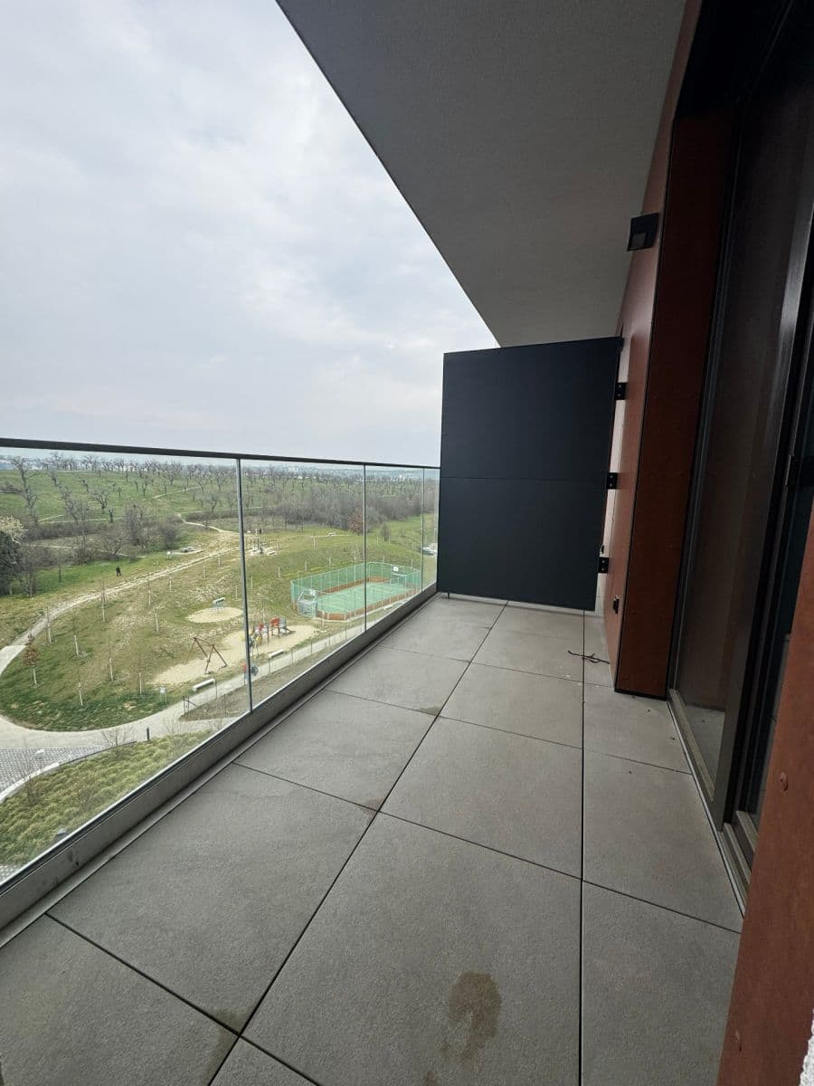 Prenájom bytu 2-izbový 55 m², V Třešňovce, Praha, Praha Prenájom bytu 2-izbový 55 m², V Třešňovce, Praha, Praha