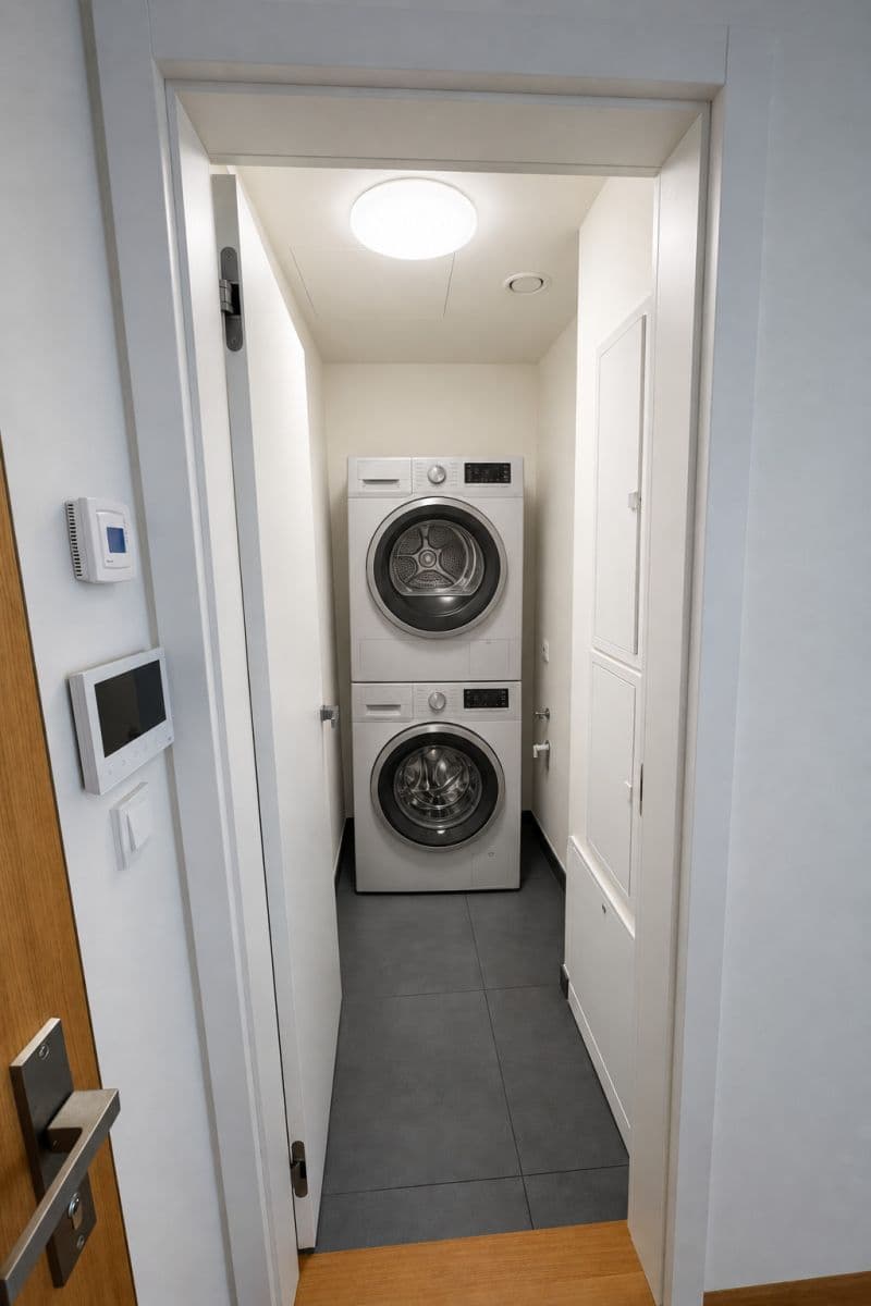 Prenájom bytu 2-izbový 55 m², V Třešňovce, Praha, Praha Prenájom bytu 2-izbový 55 m², V Třešňovce, Praha, Praha