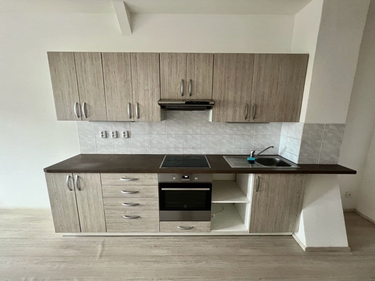 Prenájom bytu 3-izbový 65 m², Revoluční, Plzeň, Plzeňský kraj Prenájom bytu 3-izbový 65 m², Revoluční, Plzeň, Plzeňský kraj