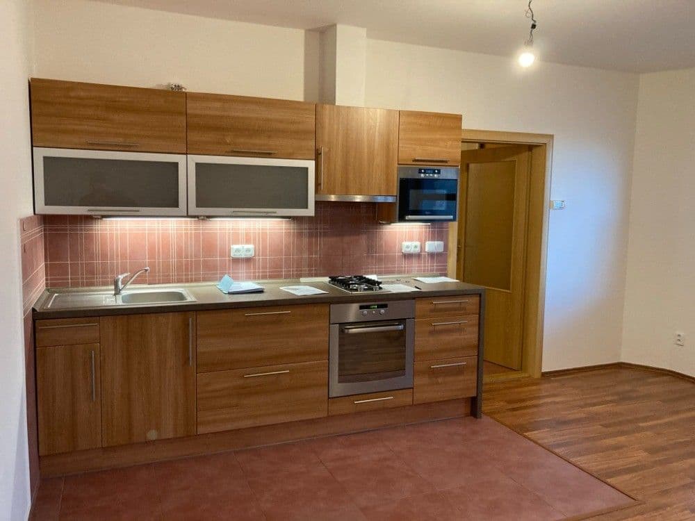Prenájom bytu 1-izbový 42 m², U Jezerky, Praha, Praha Prenájom bytu 1-izbový 42 m², U Jezerky, Praha, Praha