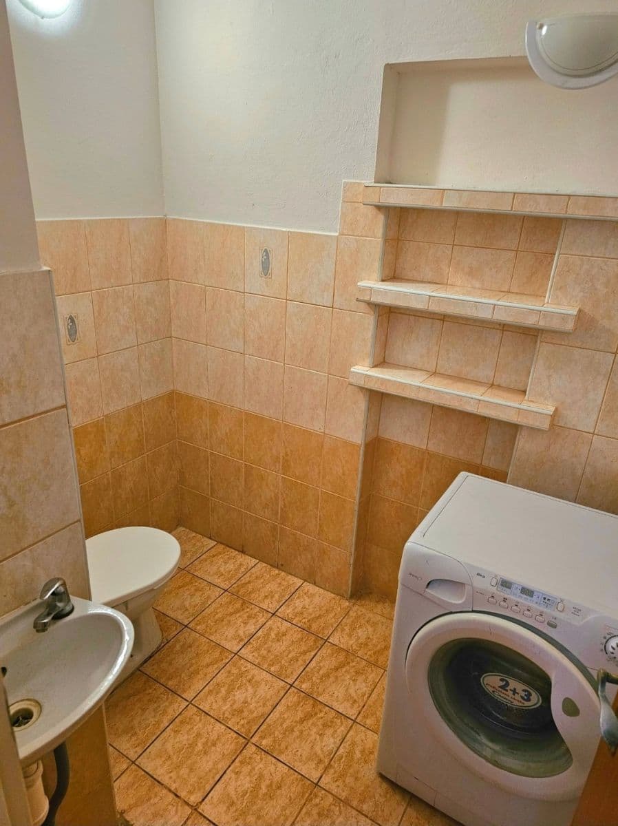 Prenájom bytu 2-izbový 62 m², Opálkova, Brno, Jihomoravský kraj Prenájom bytu 2-izbový 62 m², Opálkova, Brno, Jihomoravský kraj