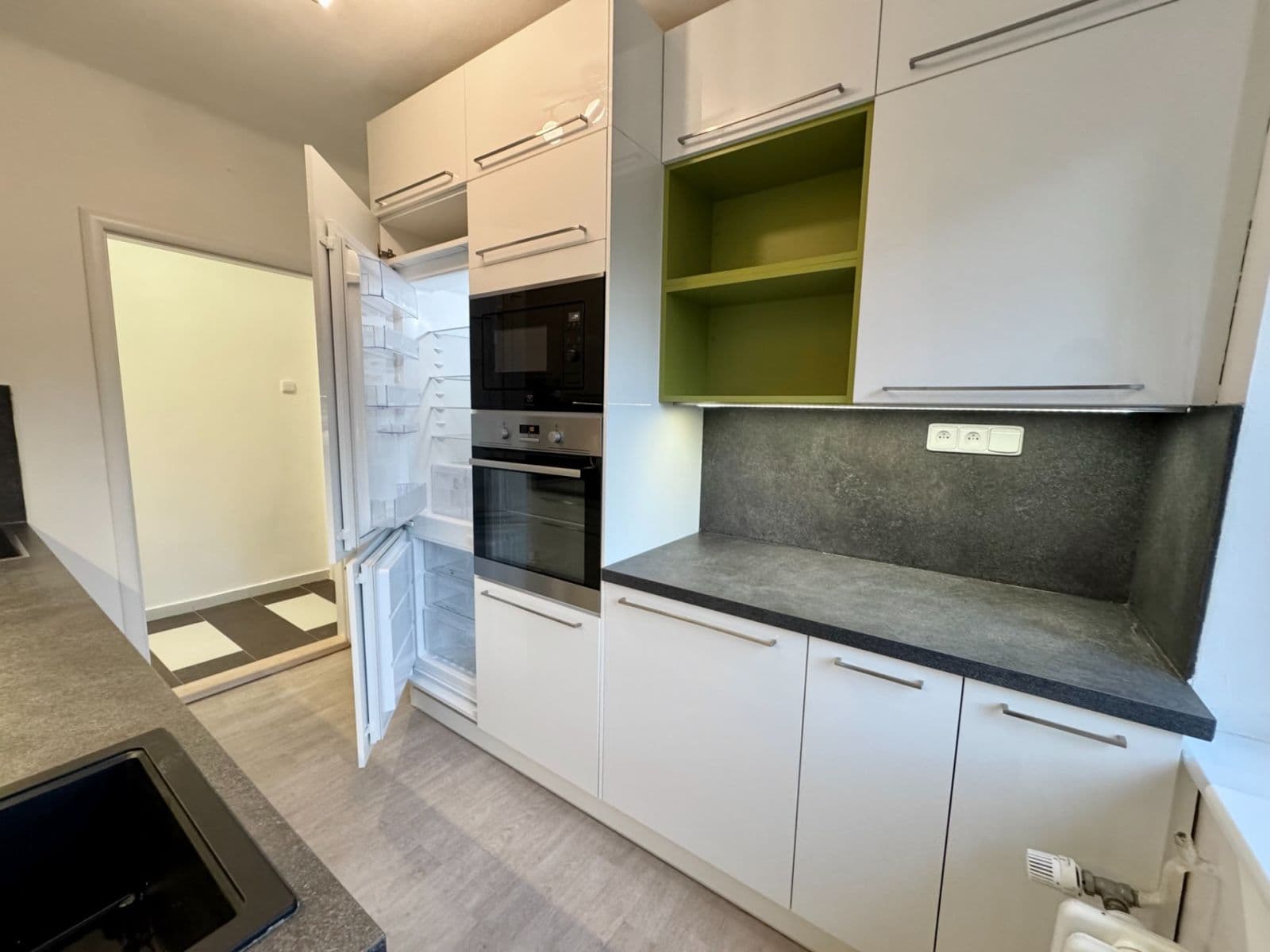 Prenájom bytu 4-izbový 80 m², Obora, Vlašim, Středočeský kraj Prenájom bytu 4-izbový 80 m², Obora, Vlašim, Středočeský kraj